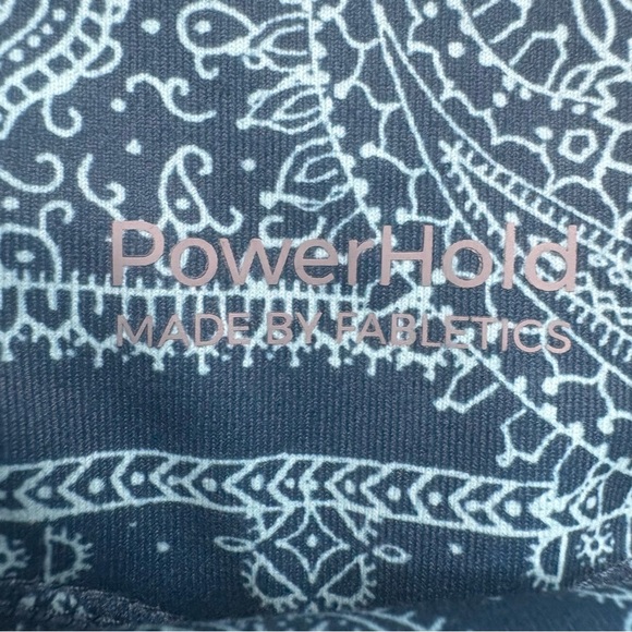 Fabletics High-waisted 7/8 Legging Blue Nova Bandana Tapioca‎ Sz L. - Picture 7 of 9